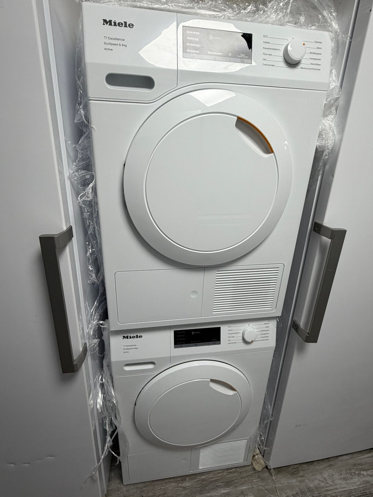 Miele TEA535WP Droger 8KG Zo Goed Als Nieuw 2 Op Voorraad, Electroménager, Sèche-linge, Enlèvement ou Envoi, 85 à 90 cm, Chargeur frontal