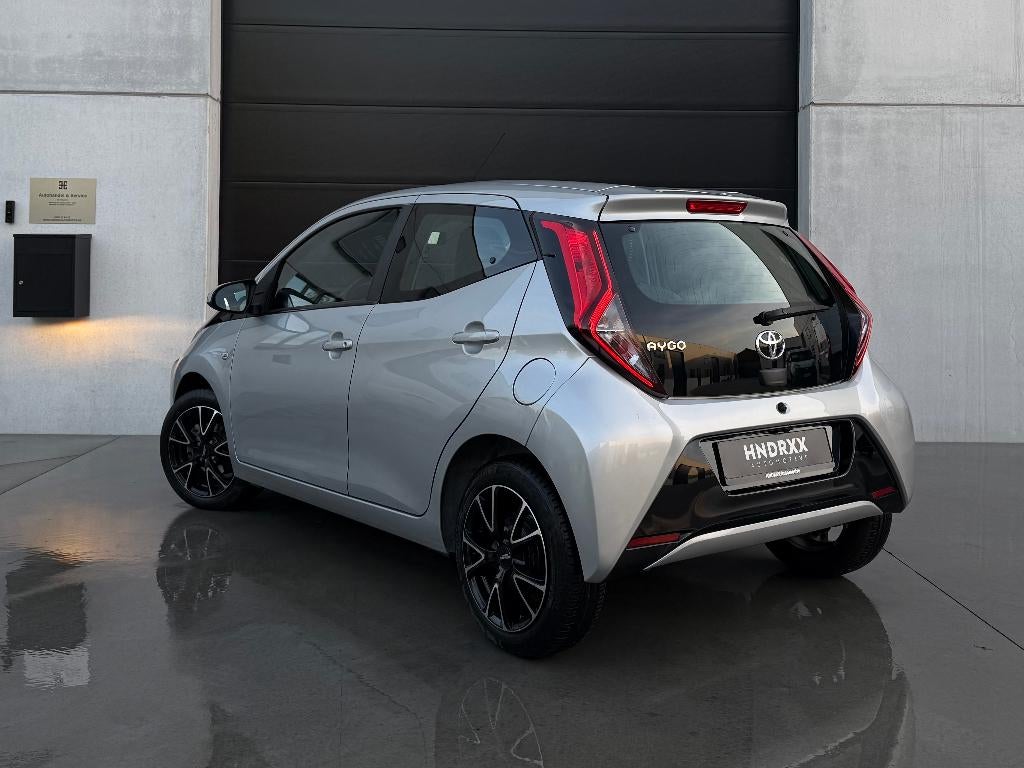 Toyota Aygo 1.0i Automaat - CarPlay - Camera - Garantie, Auto's, Toyota, Stof, 5 zetels, 5 deurs, 3 cilinders