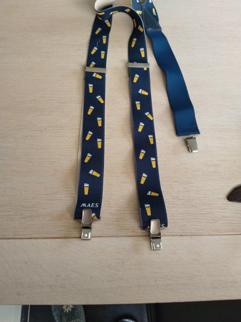 Heren bretellen blauw met glaasjes bier op Maes, Ophalen of Verzenden, Zo goed als nieuw