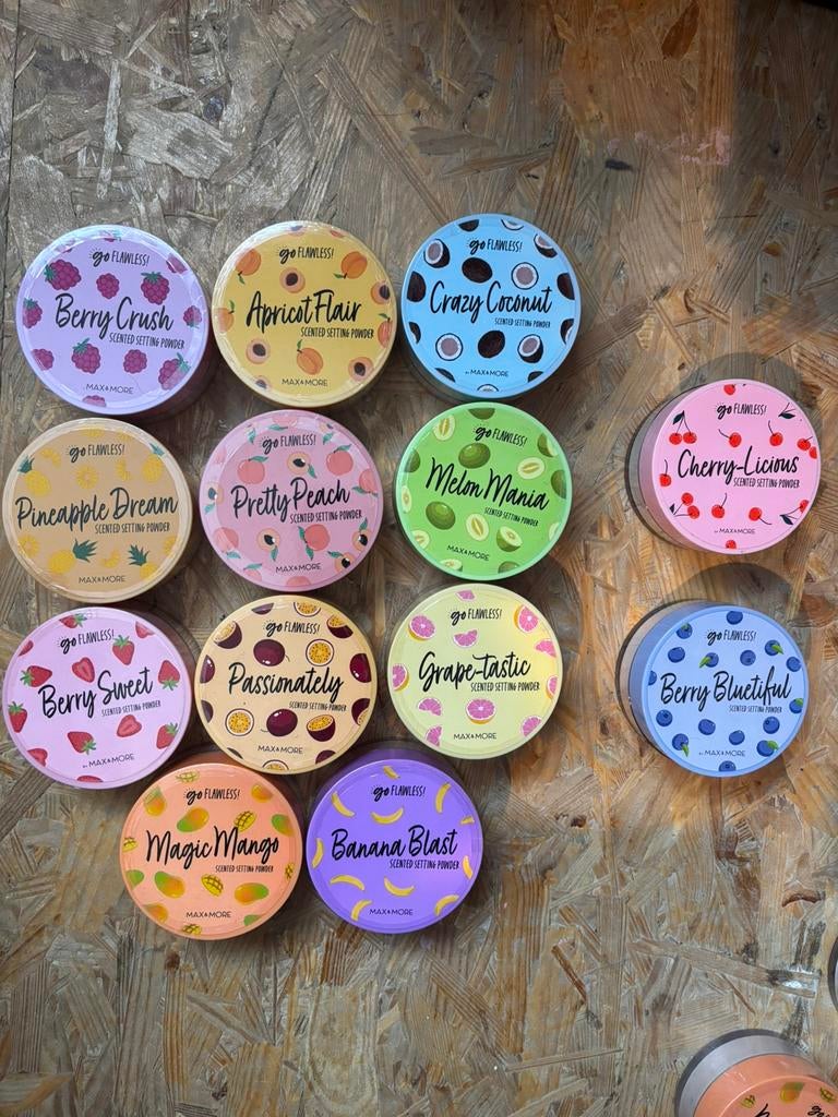 Pak van 13 gratis poeders, Overige kleuren, Gehele gezicht, Nieuw, Ophalen of Verzenden