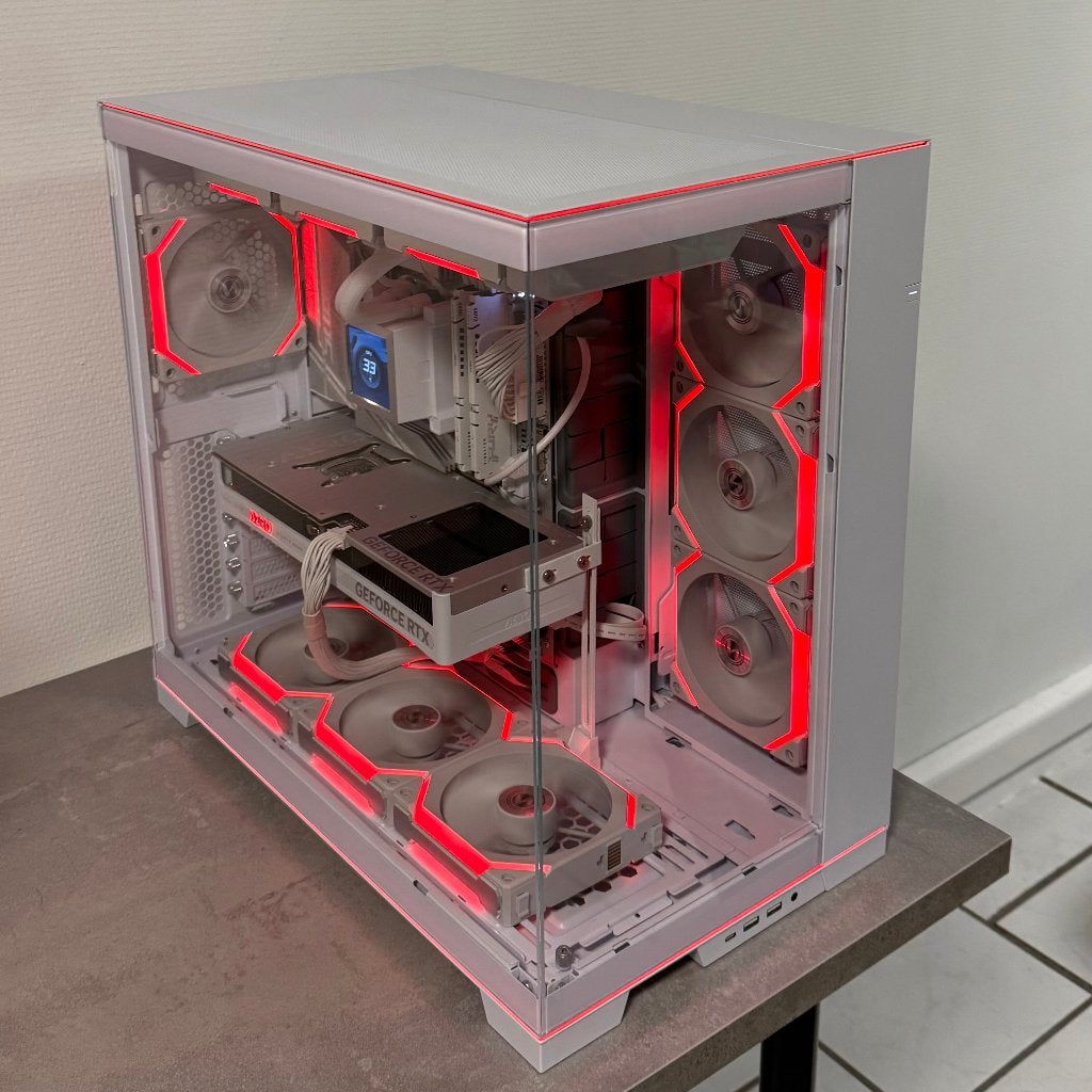 Ultra White Game PC | RTX 5080 | Ryzen 7 9800X3D | 64GB DDR5, Neuf, Custom Gaming Pc, 64 GB ou plus, 4 Ghz ou plus
