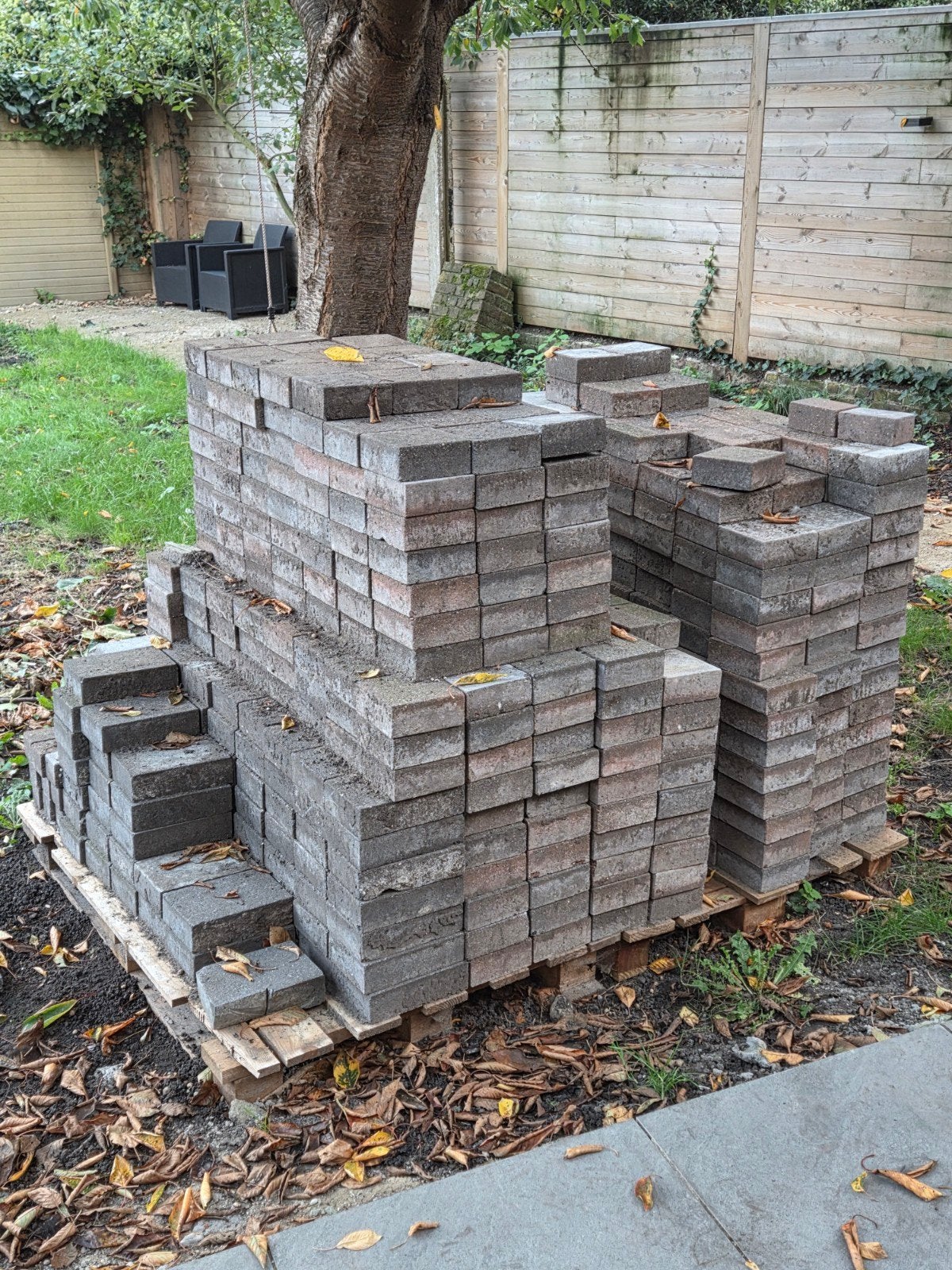 partij terrasstenen (gratis), Jardin & Terrasse, Enlèvement, Utilisé, 5 à 10 m², Tuiles de terrasse