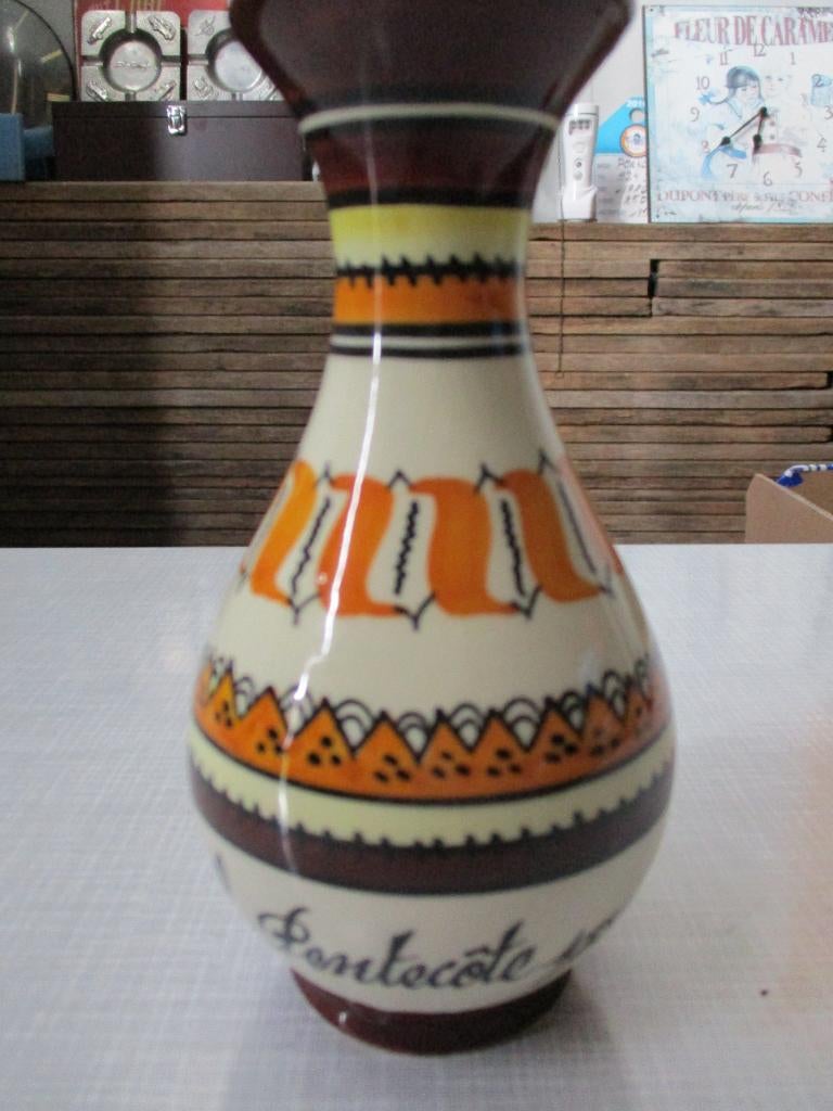 vaas Henriot Quimper 70 Ralley B.B. Beil-Meil Pentecote 1955, Antiquités & Art, Antiquités | Céramique & Poterie, Enlèvement ou Envoi