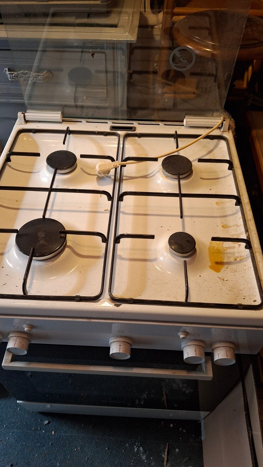 gasfornuis, 3 jaar gebruikt, Elektronische apparatuur, Ophalen, Grill, 4 kookzones, Zo goed als nieuw