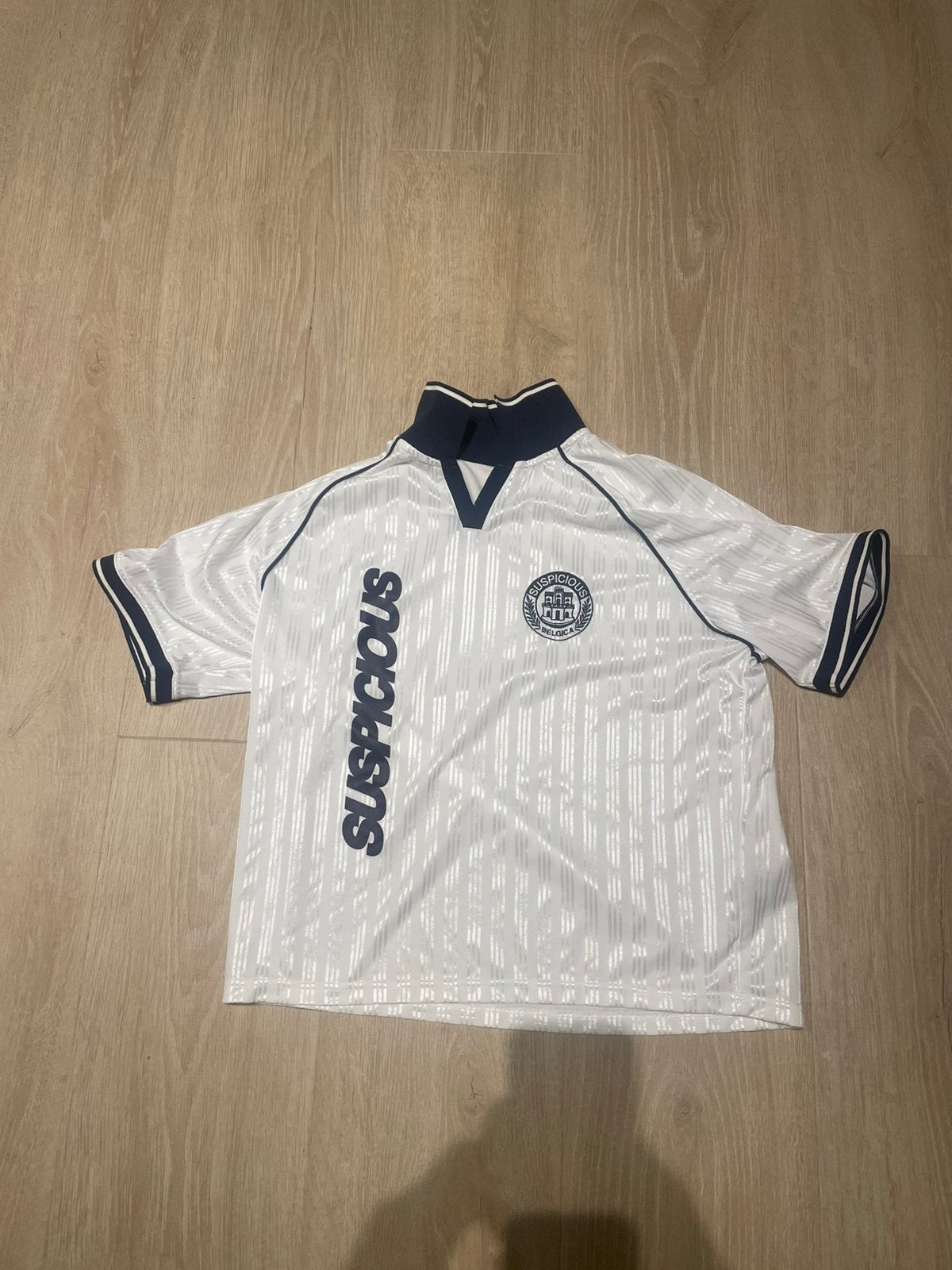Suspicious Football Polo Maat L (persoonlijke bezorging), Kleding | Heren, Polo's, Ophalen, Maat 52/54 (L)
