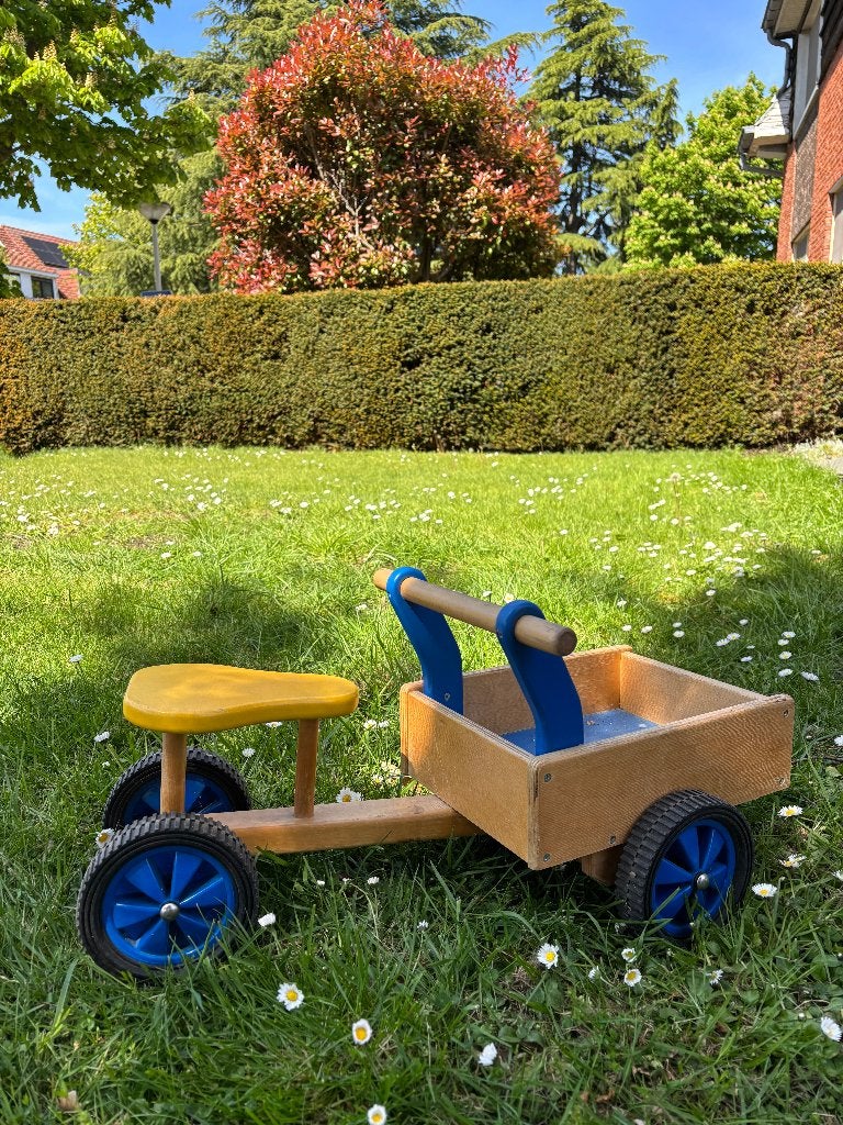 Houten loopfiets met bak, Kinderen en Baby's, Ophalen, Zo goed als nieuw, Overige typen