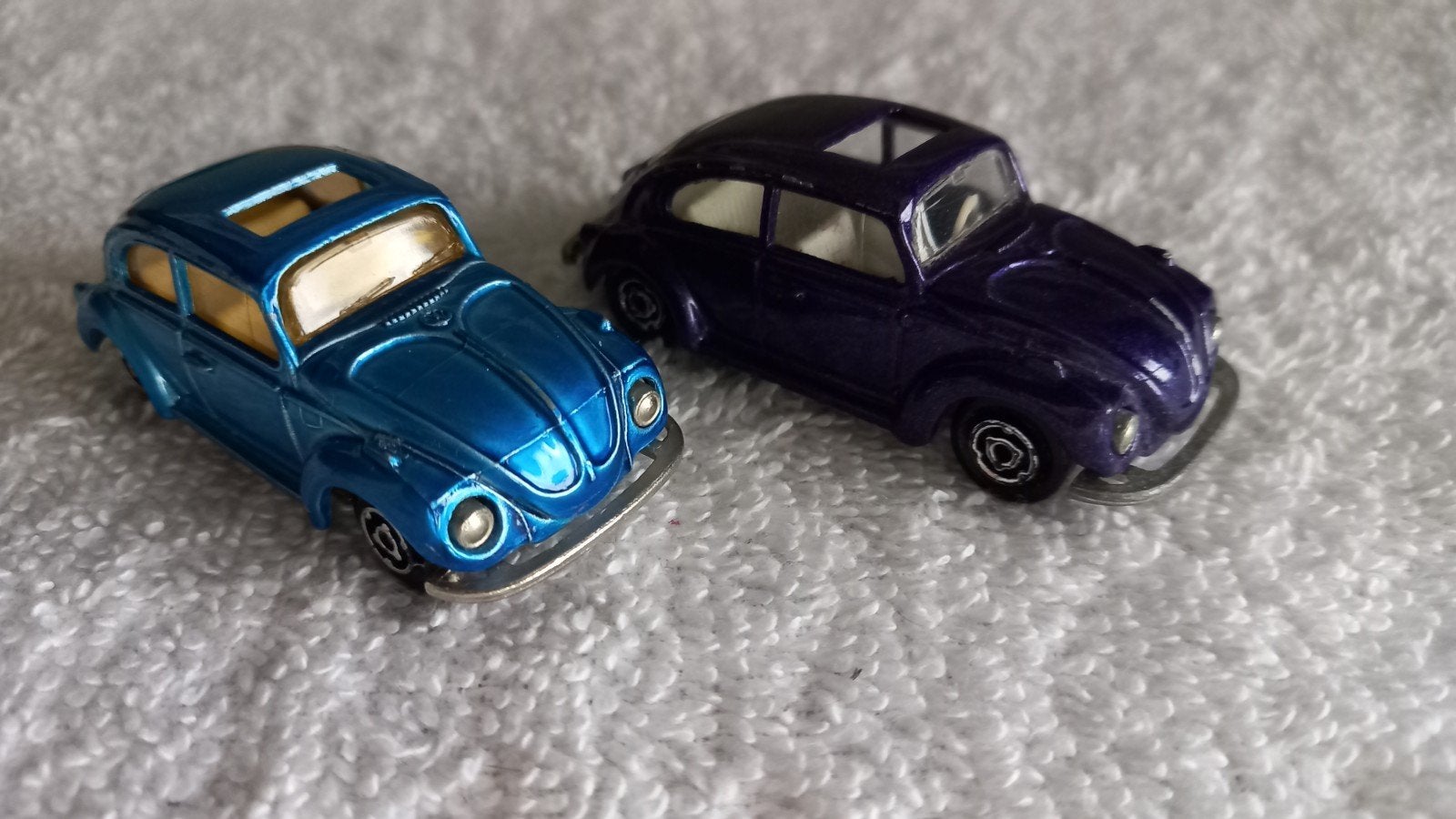 2x Majorette VW, Hobby & Loisirs créatifs, Voitures miniatures | 1:87, Enlèvement ou Envoi, Majorette