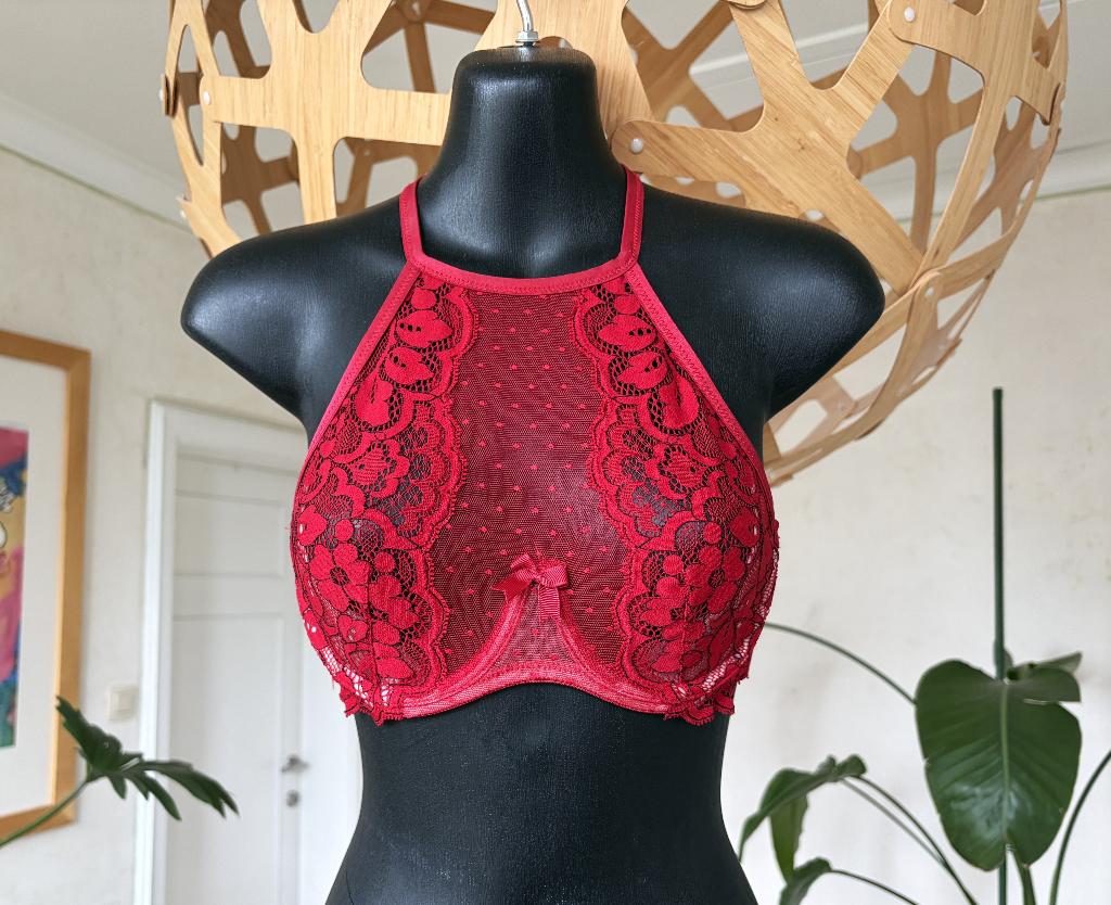 Hunkemöller rood behatopje in kant, mt EU 70B / FR 85B, Hunkemöller, Ophalen of Verzenden, Rood, BH