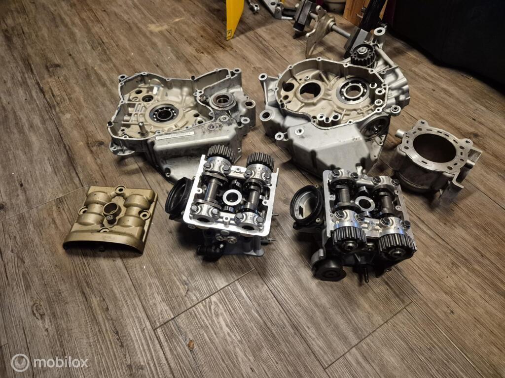 Motorblok carters cillinderkoppen 848 848 EVO, Motoren, Gebruikt, Factorystore.service@ducati.com, Ophalen of Verzenden, Via Antonio Cavalieri Ducati, 74/5, 74/6, 40132 Bologna BO
