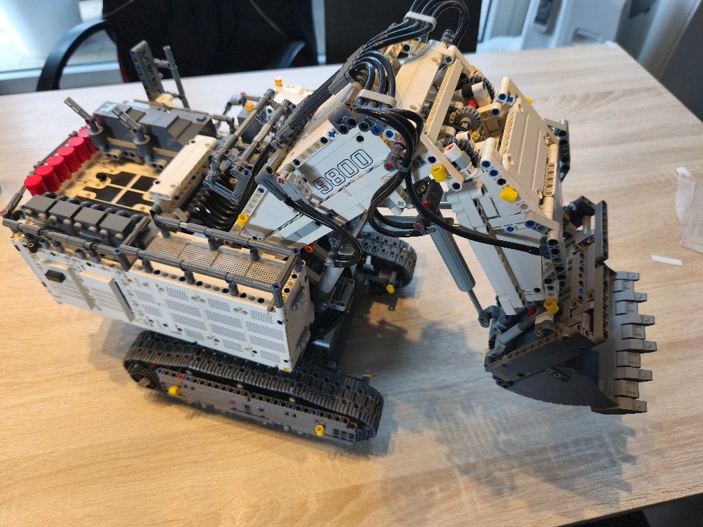 LEGO Technic Liebherr R 9800 Graafmachine (set 42100), Kinderen en Baby's, Ophalen, Lego, Zo goed als nieuw, Complete set