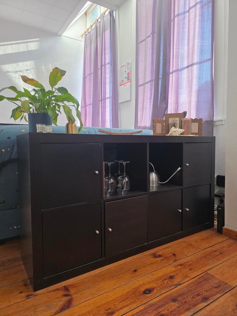 IKEA Kallax kast 8 dozen + 6 deuren
