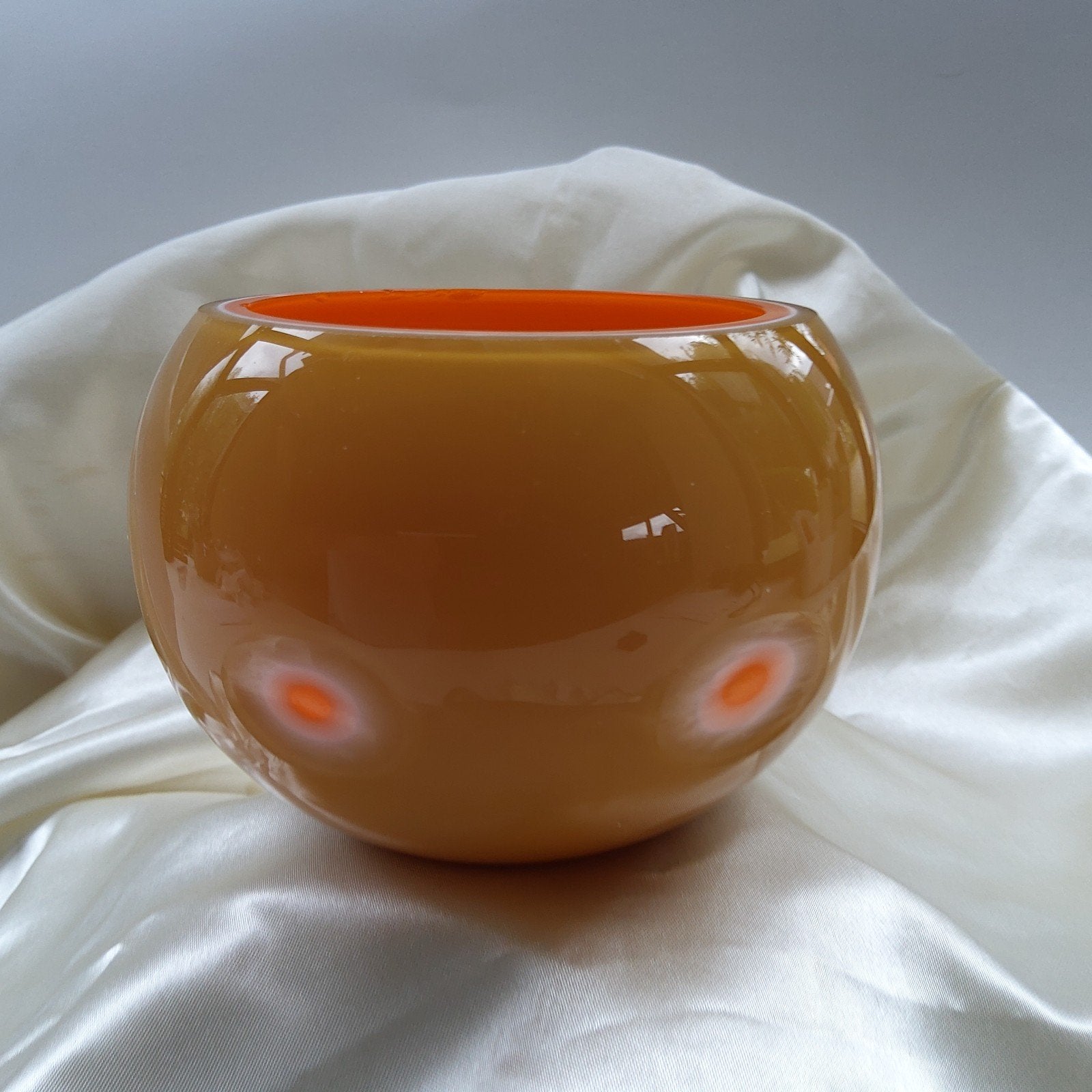 Vintage 'Nemo' Eyeball' theelichthouder. Gelaagd glas., Glas, Oranje, Vaas, Handgemaakt