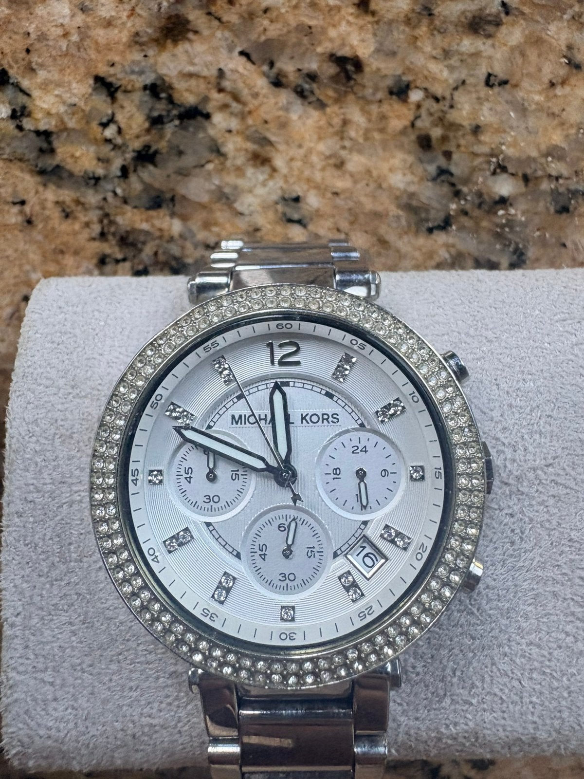 Michael Kors Chronograaf (Modelnummer: MK-5353), Ophalen of Verzenden, Zo goed als nieuw, Staal, Met strass