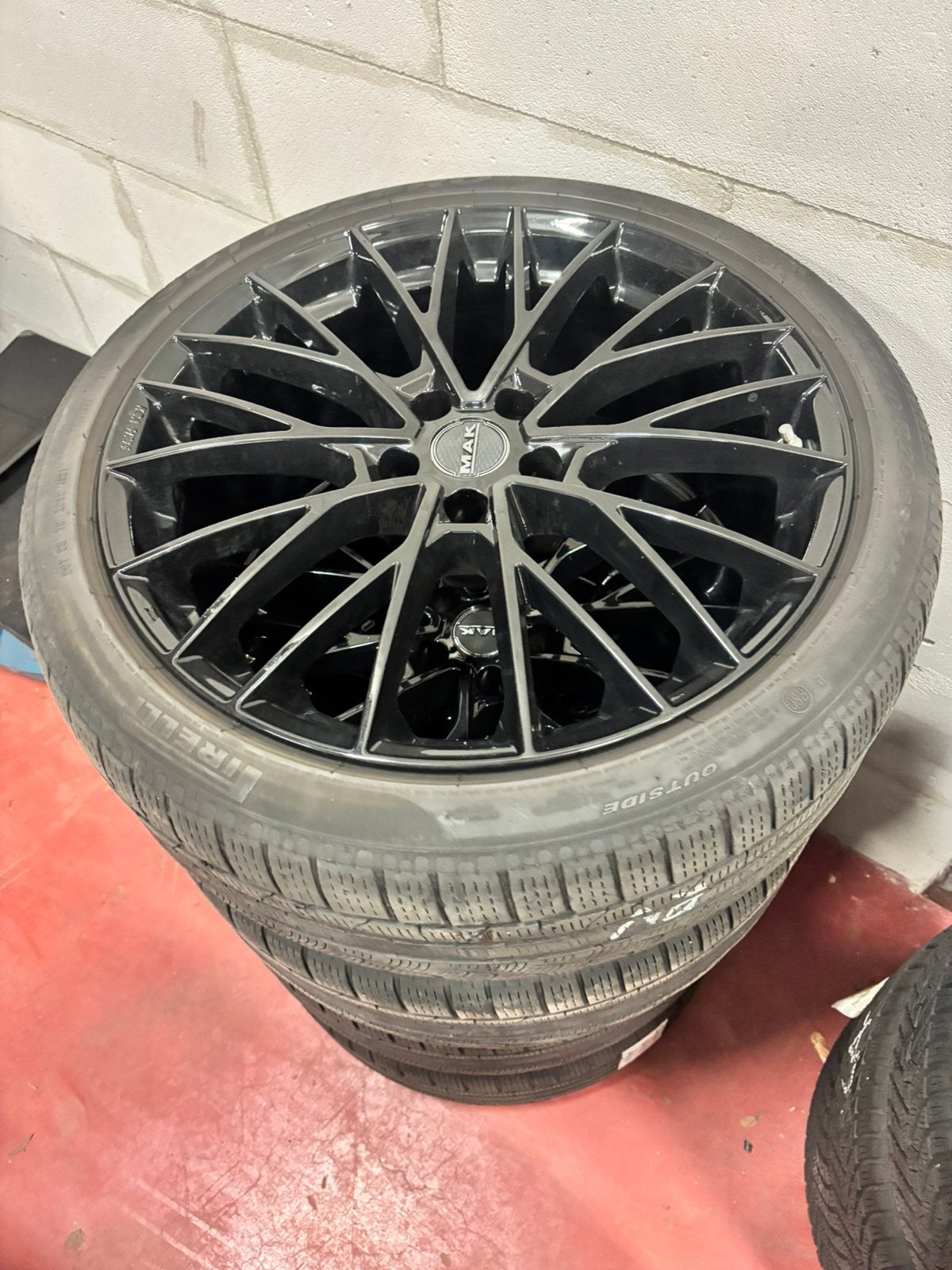 BMW 5x12 3/5/6/7/X5/X6/X7,.. 245/40R20, Enlèvement, Jante(s)