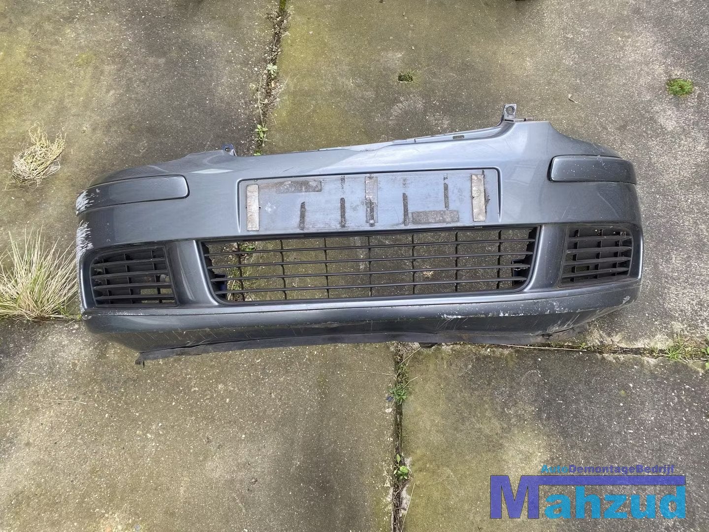 VW GOLF 5 Grijs LA7T Voorbumper 2003-2009, Gebruikt, Volkswagen AG, Vw@volkswagen.de, Bumper