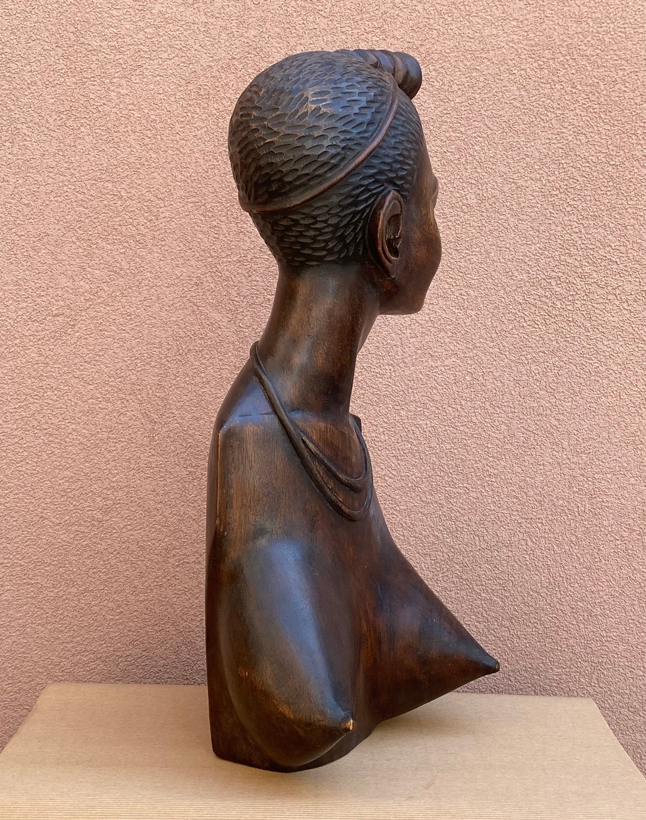 Afrikaanse kunst buste, Enlèvement, Buste