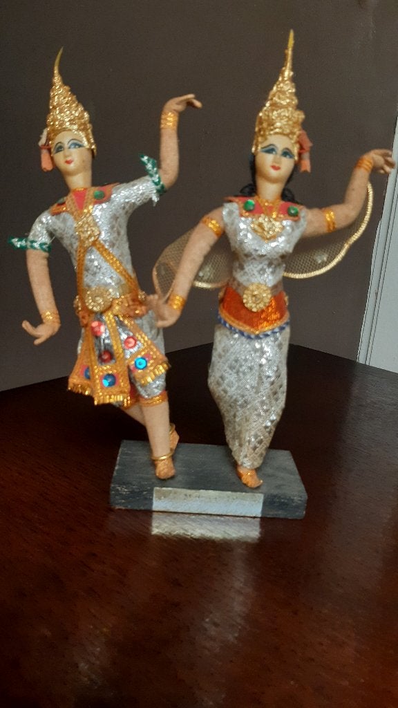 Thaise dans poppetjes, Antiquités & Art, Enlèvement