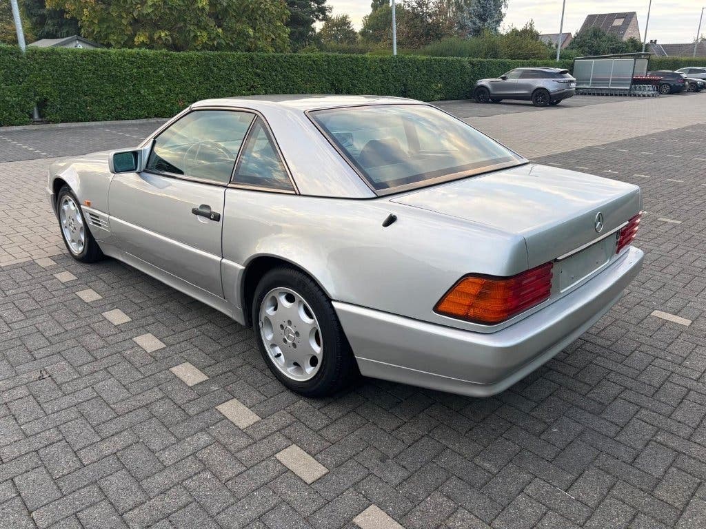 Mercedes 280 SL uit 1995, foto 9