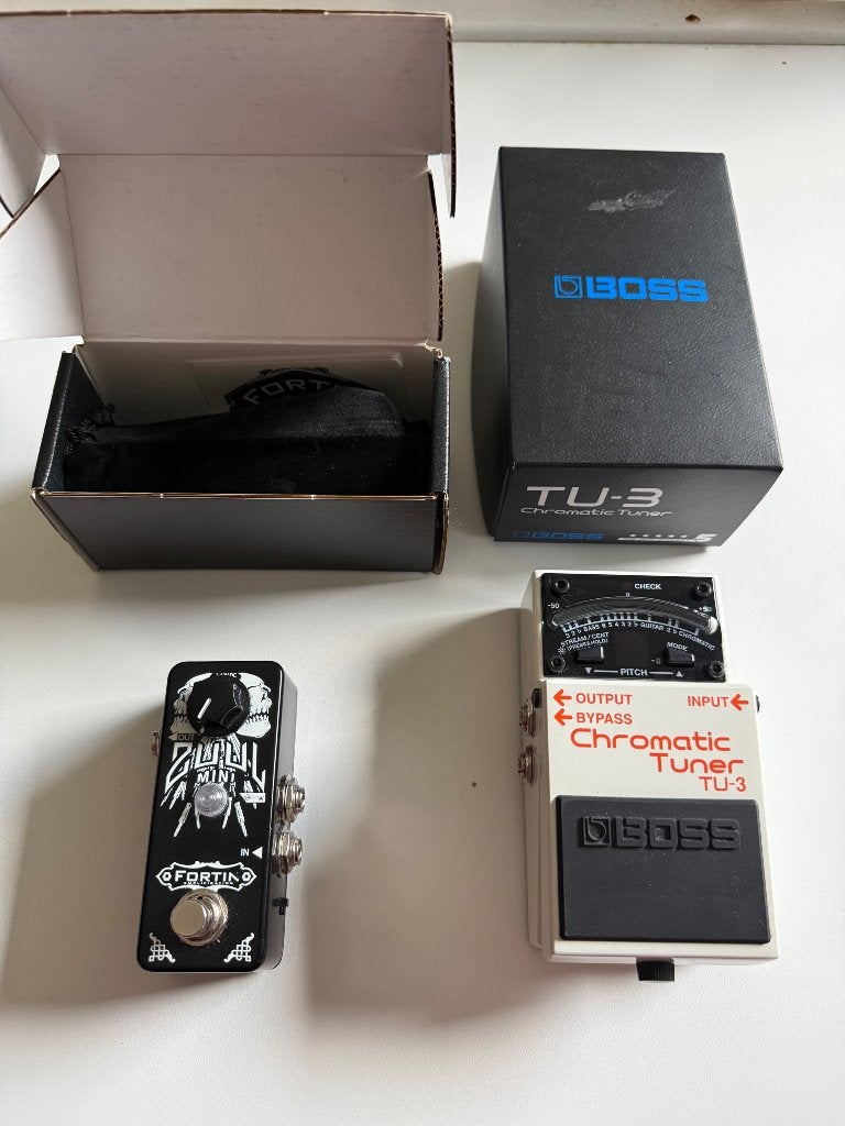 Fortin Zuul Mini & Boss TU3 TE KOOP!, Musique & Instruments, Enlèvement ou Envoi, Comme neuf, Autres types