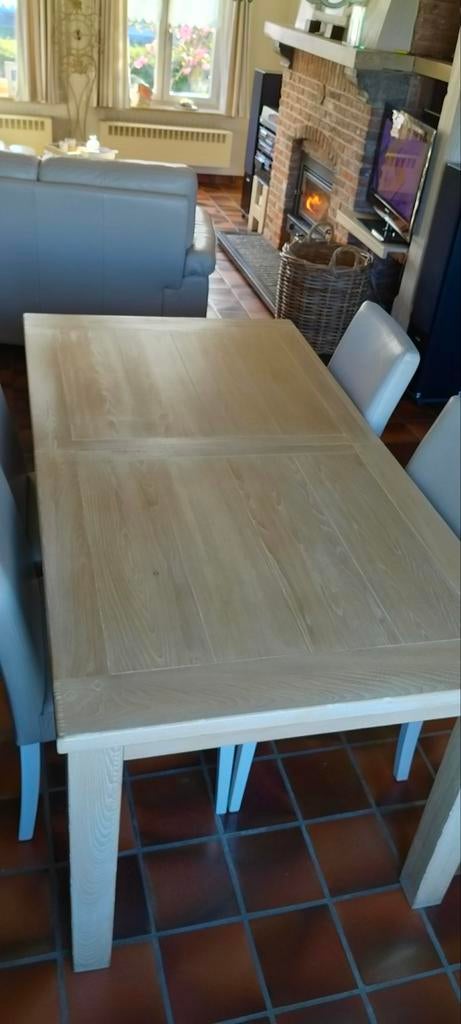 Bleek eiken tafel met 4 stoelen, Enlèvement