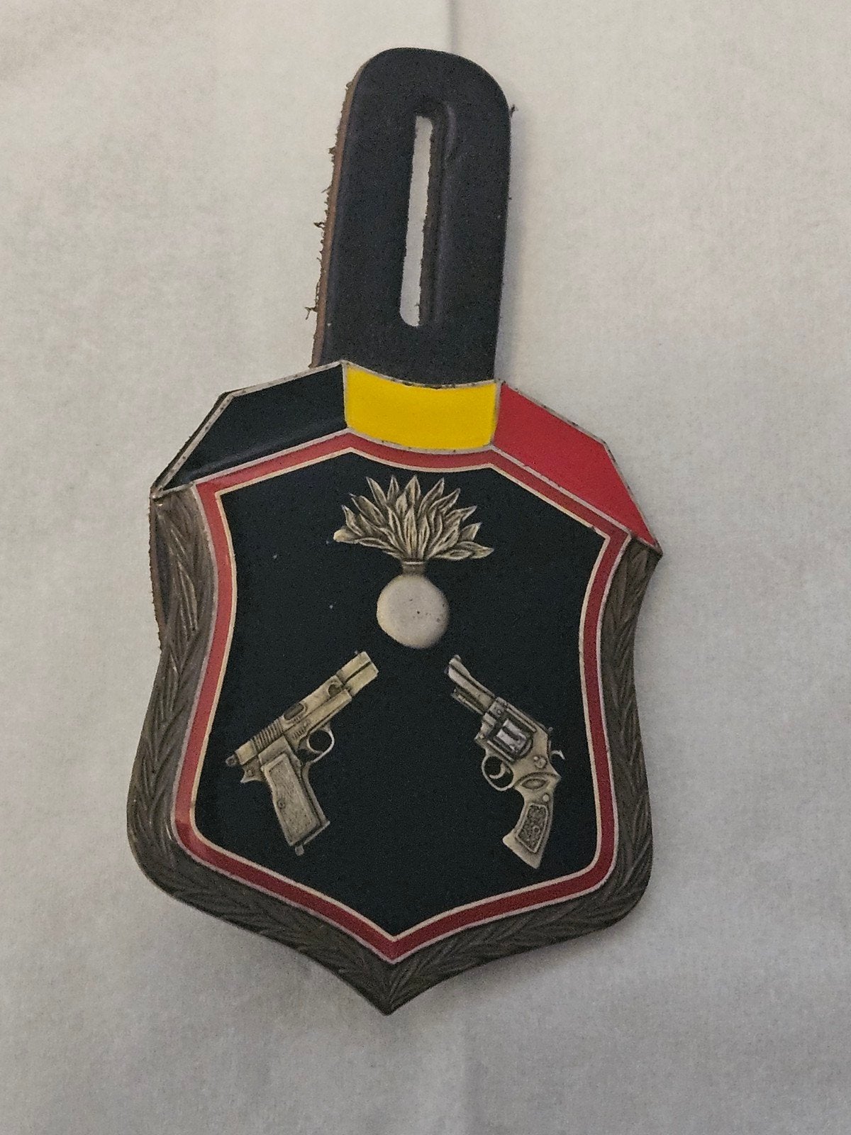 Borsthanger Rijkswacht. Goud of brons, Verzamelen, Ophalen of Verzenden, Rijkswacht