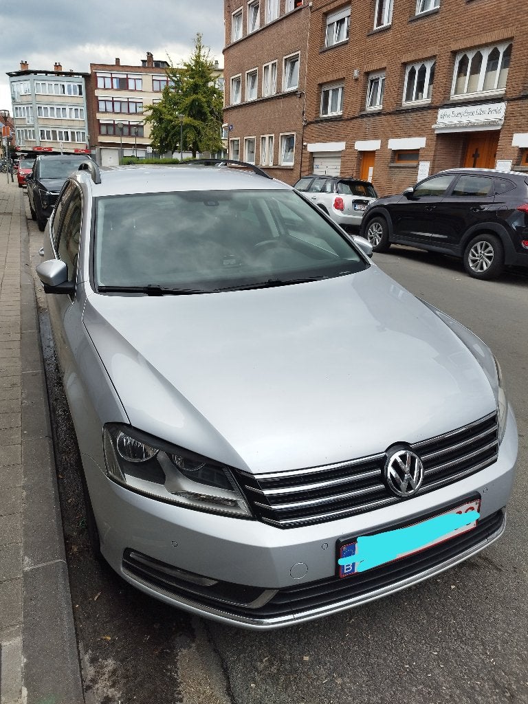 Passat break TSI 1.4, Autos, Argent ou Gris, Achat, Boîte manuelle, 5 portes