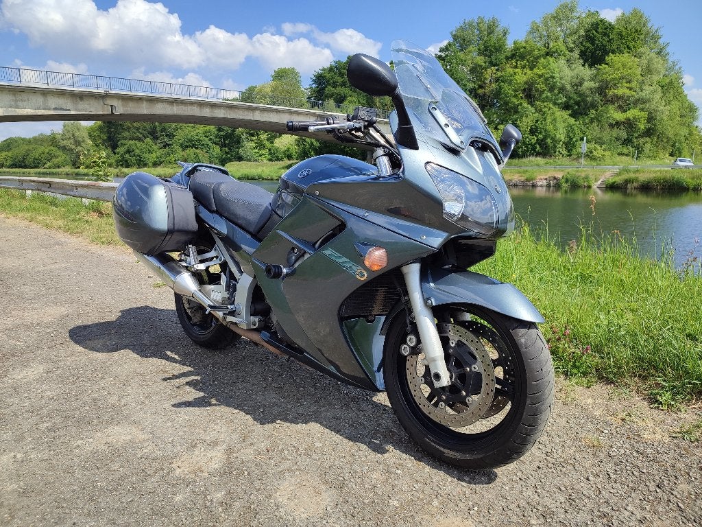 Yamaha FJR 1300, Entreprise