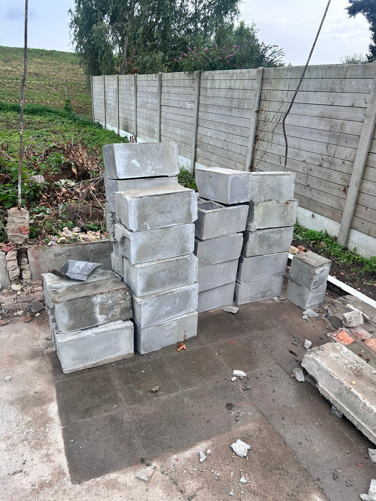 Gratis beton blokken, Ophalen of Verzenden, Zo goed als nieuw, Beton