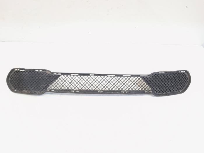 Pare-chocs grille d'un BMW X1, Autos : Pièces & Accessoires, Carrosserie & Tôlerie, Pare-chocs, BMW, Utilisé, 3 mois de garantie