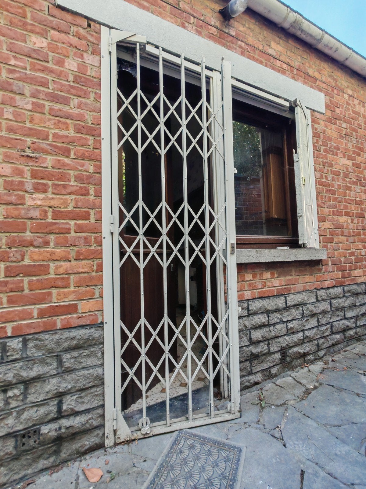 Grille extensible anti vol en métal pour porte de 80 cm, Bricolage & Construction, 75 à 150 cm, Comme neuf, Enlèvement, Autres types