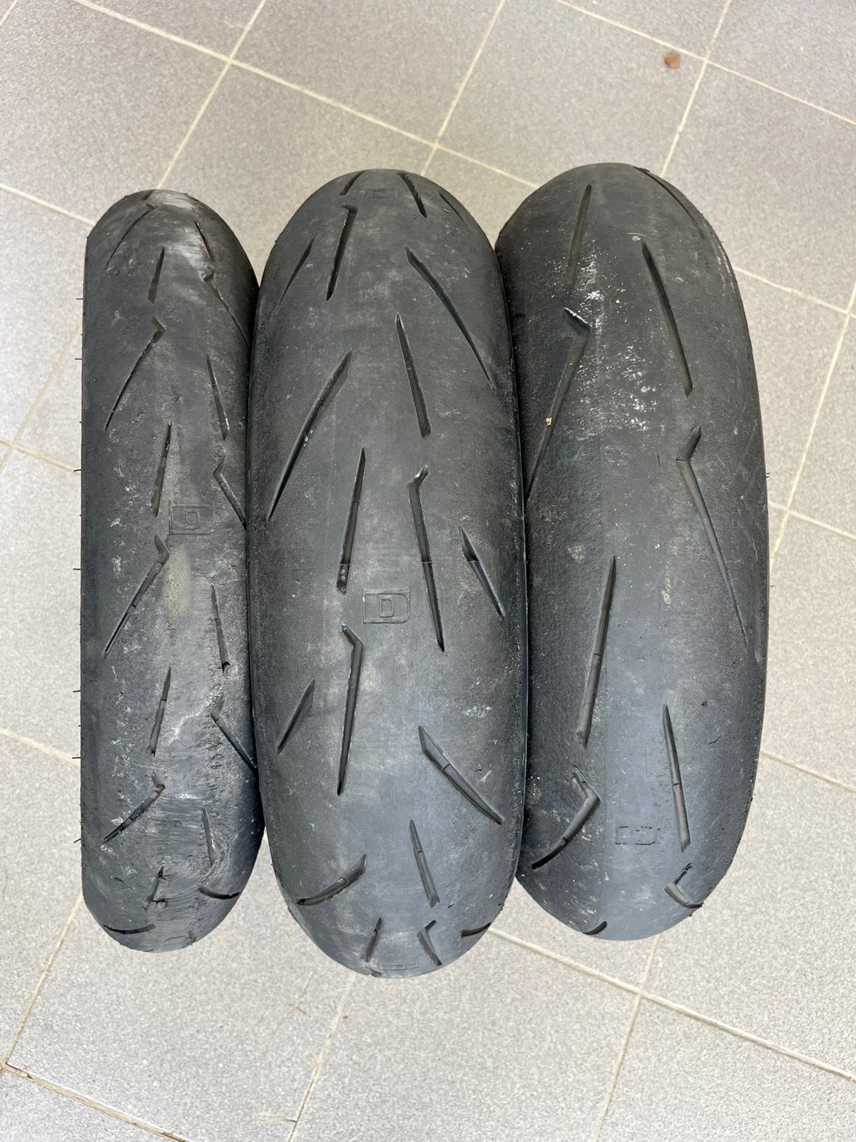 Set circuitbanden 150/60-17 en 110/70-17, Ophalen, Gebruikt