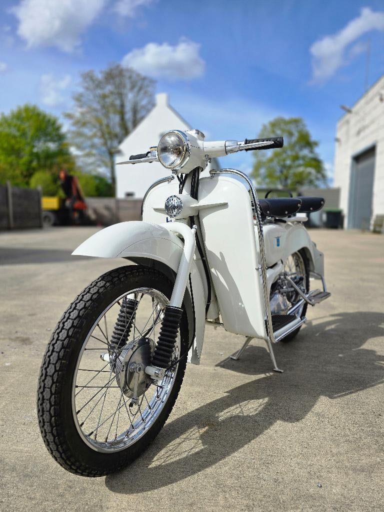 Aermacchi Zefiro toprestauratie, Motoren