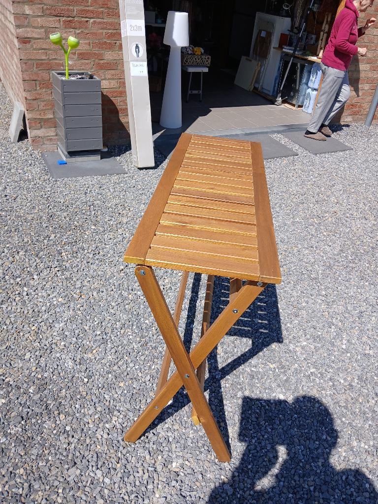 TABLE, Neuf, Enlèvement, Pliable, 75 cm ou plus