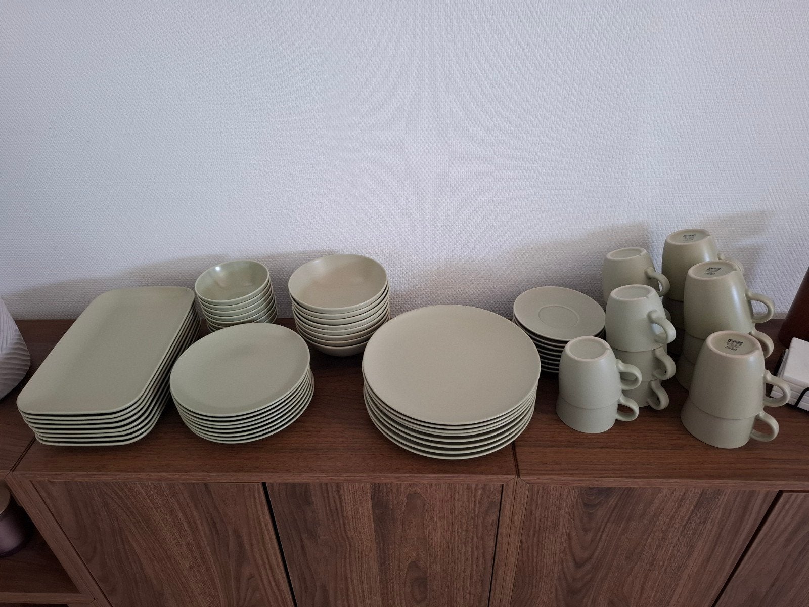 service Ikea vert sauge 8 personnes, Antiquités & Art, Enlèvement