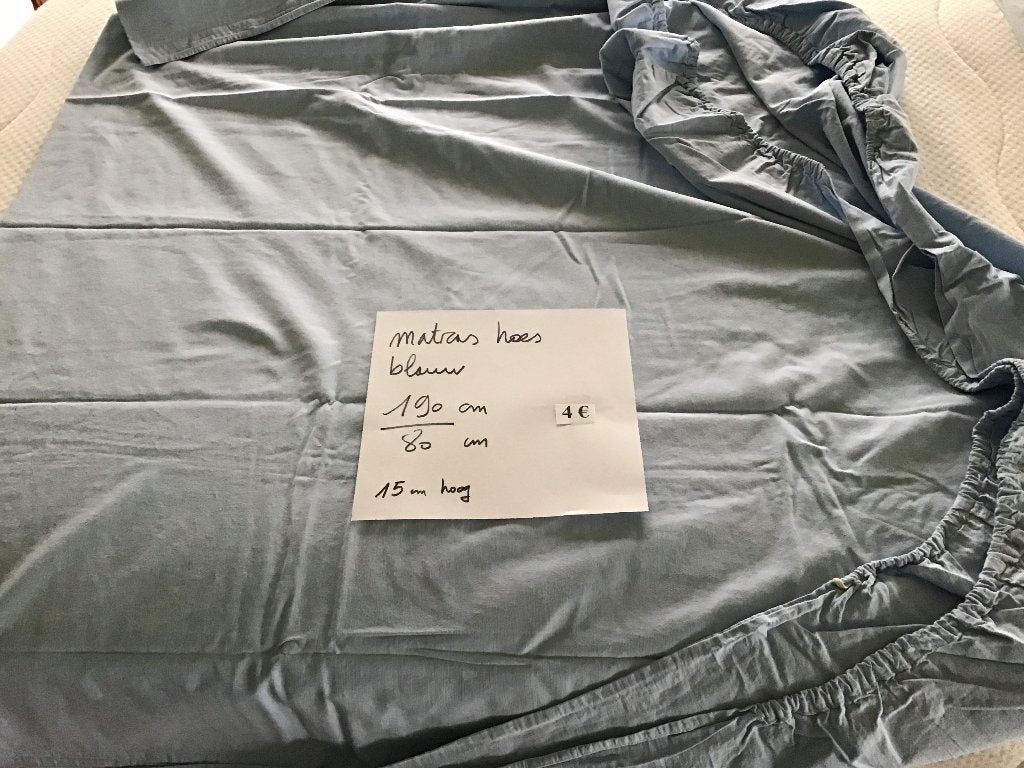 matras hoes blauw 190 cm op 80 cm en 15 cm dik, Ophalen of Verzenden, Zo goed als nieuw, Blauw