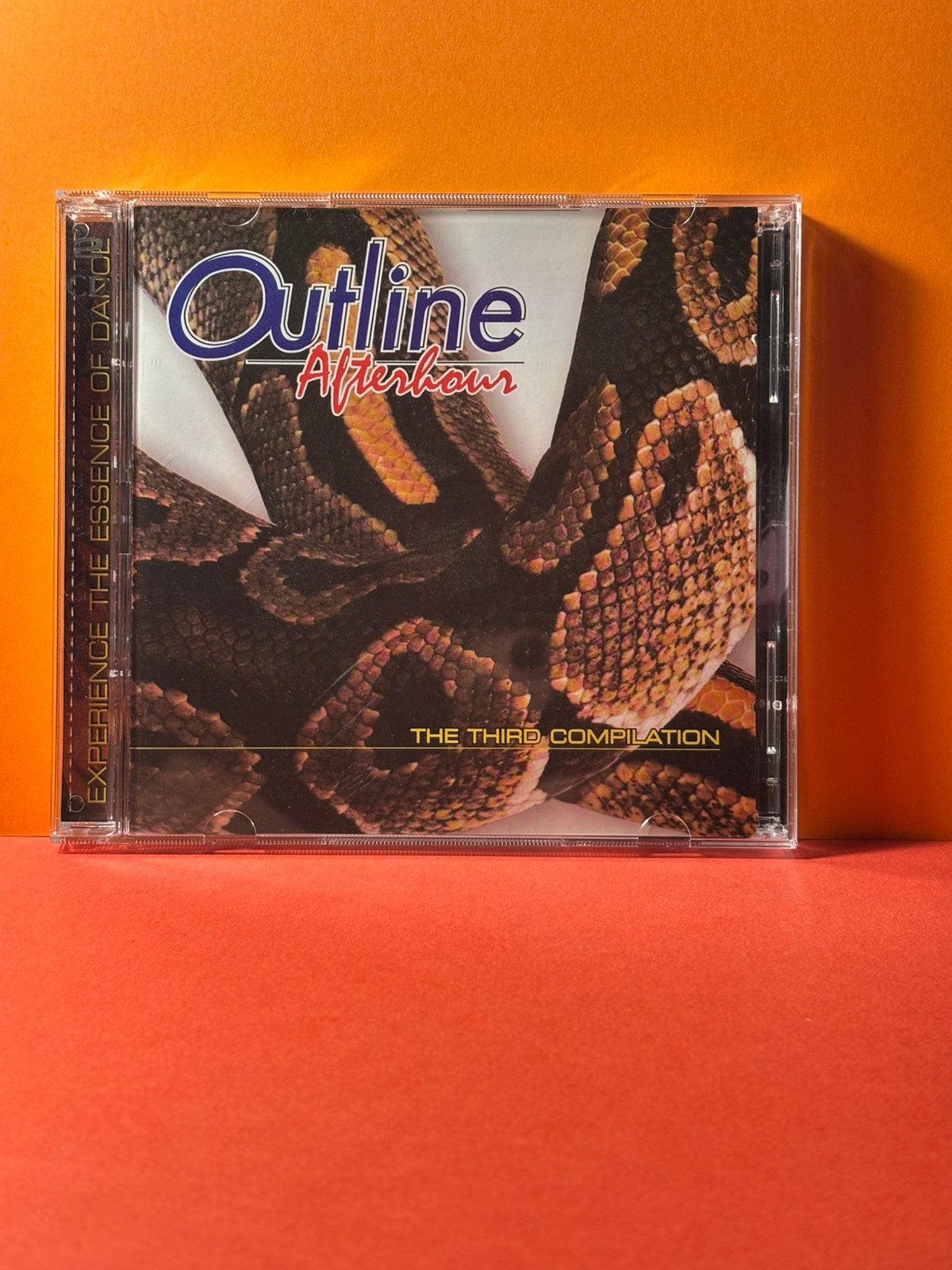 Outline afterhour - the Third compilation, CD & DVD, Envoi, Comme neuf