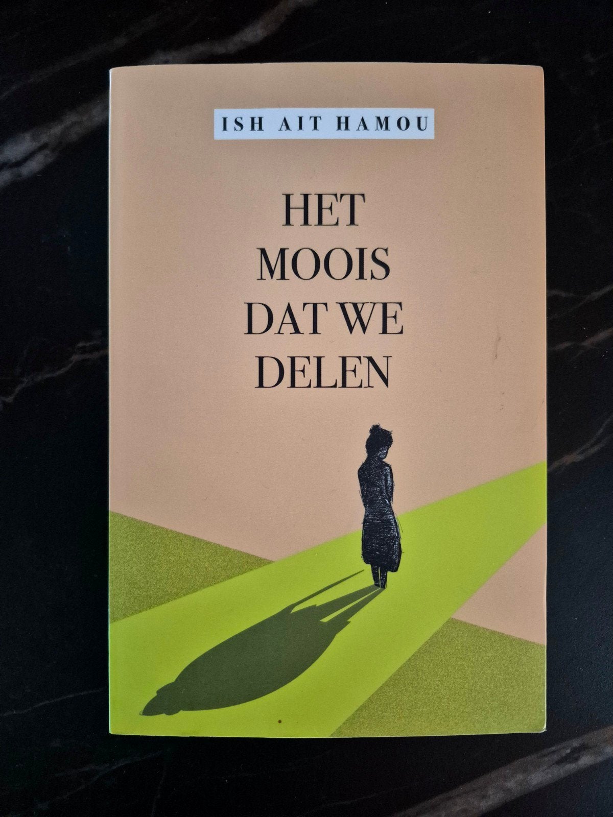 Ish Ait Hamou - Het moois dat we delen, Ophalen of Verzenden, Zo goed als nieuw, Ish Ait Hamou