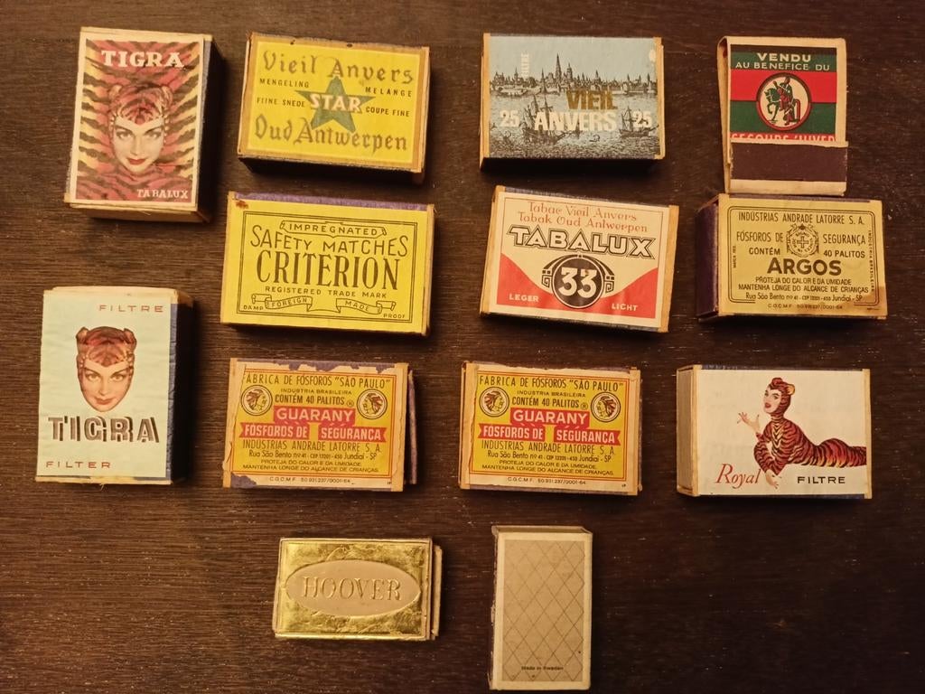 Lot de boîtes d'allumettes anciennes, Collections, Enlèvement ou Envoi
