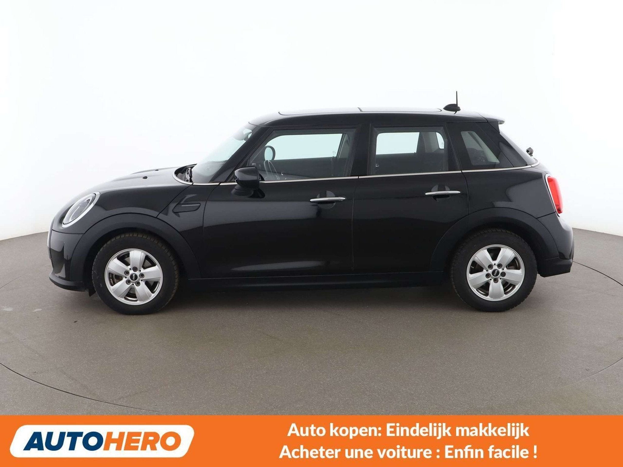 MINI Cooper Cooper Essential Trim (automatique), 100 kW, Achat, 5 portes, 5 places