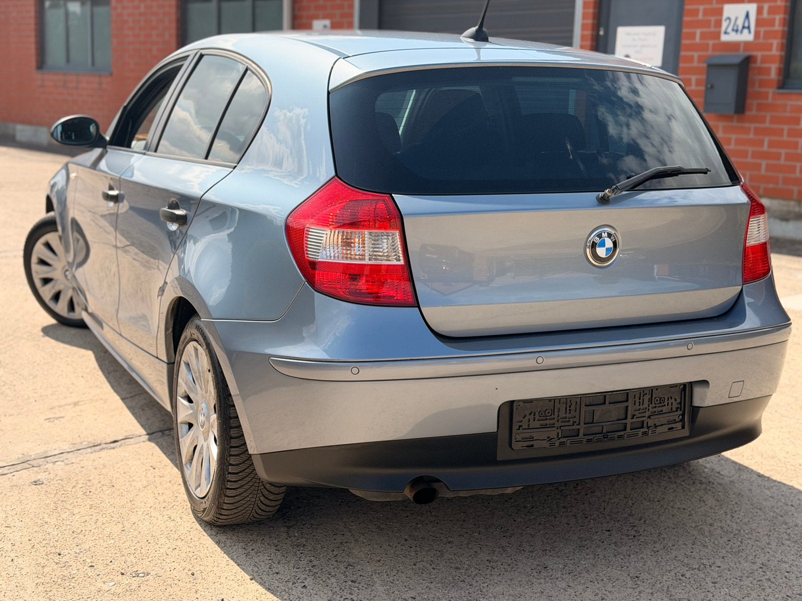 BMW 1 SERIE ✅116i LAAG KM / BENZINE / XENON, Auto's, 4 cilinders, Parkeersensor, Euro 4, 85 kW