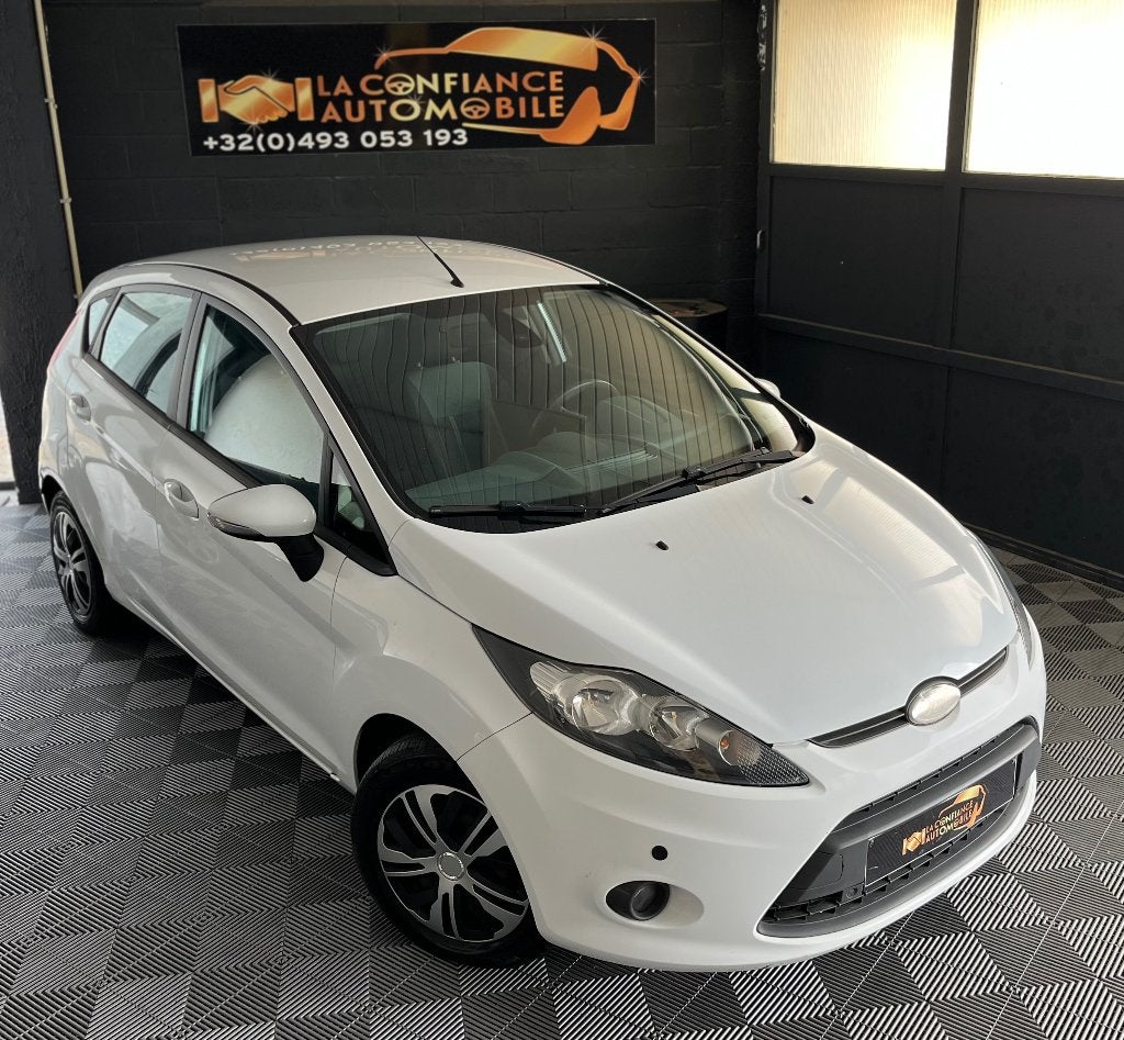 Ford Fiesta 1.6TDCI CT OK Car-Pass, Auto's, Voorwielaandrijving, Stof, Zwart, 4 cilinders
