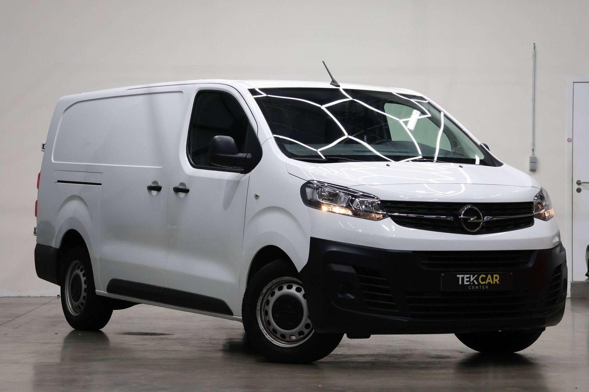Opel Vivaro 1.5D Long version, Auto's, Stof, 4 cilinders, Traction-control, Bedrijf