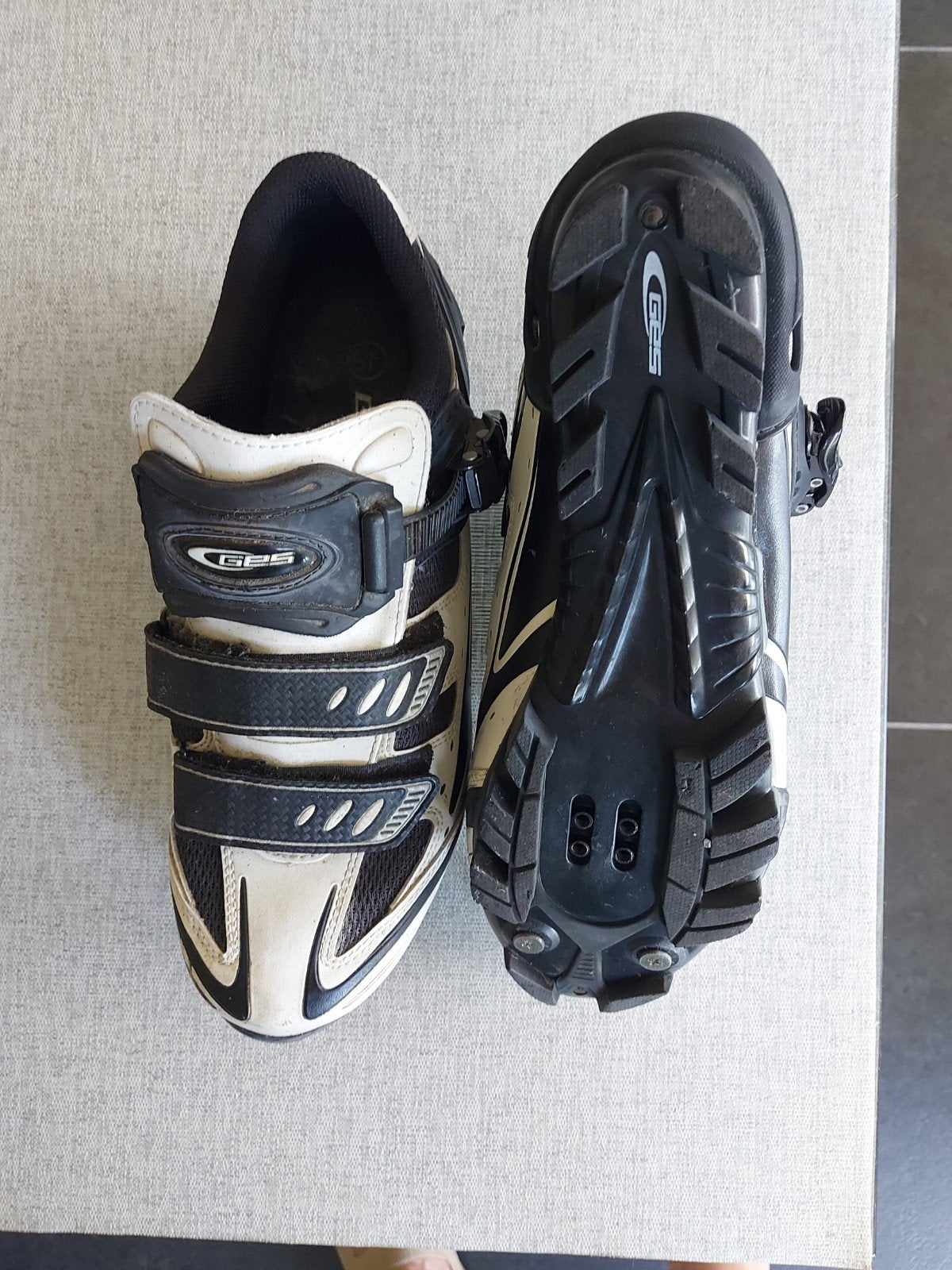 Koersschoen, Sport en Fitness, Korfbal, Ophalen, Nieuw