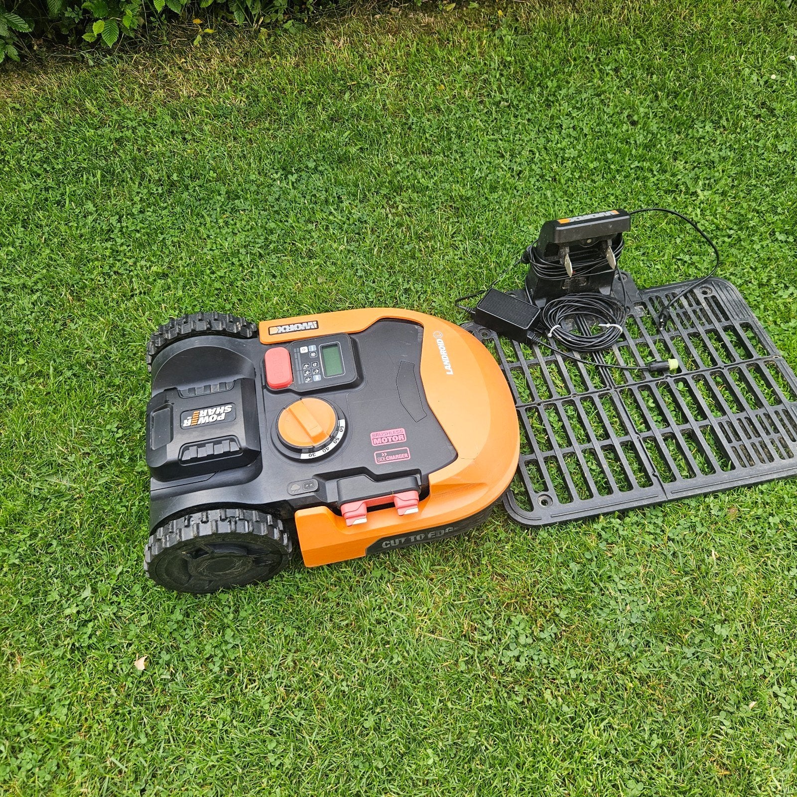 Worx L2000   wr 155, Jardin & Terrasse, Tondeuses robotisées, Enlèvement