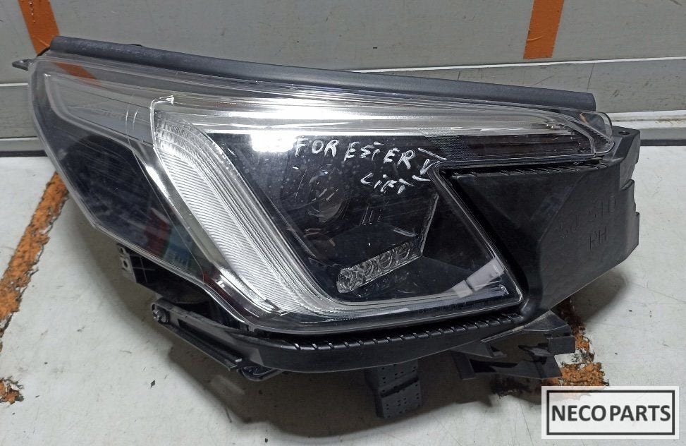 SUBARU FORESTER FACELIFT LED KOPLAMP ALLES LEVERBAAR !!!, Subaru, Gebruikt, -, -