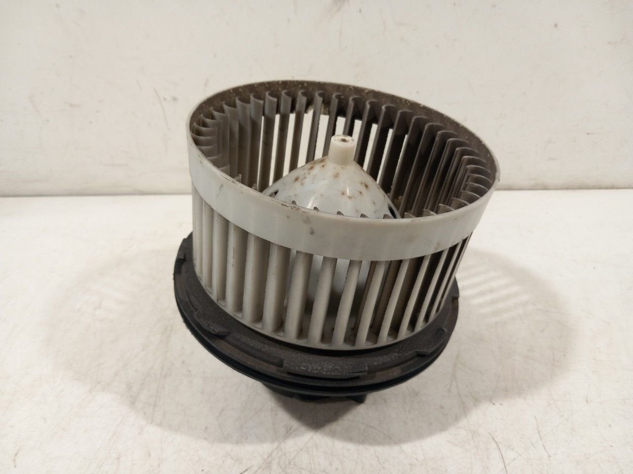 Kachel ventilator motor Chevrolet Avalanche, Onderdelen@venauto.nl, Van der Ven Autorecycling B.V., Ettenseweg 76, 4706 PB Roosendaal, The Netherlands