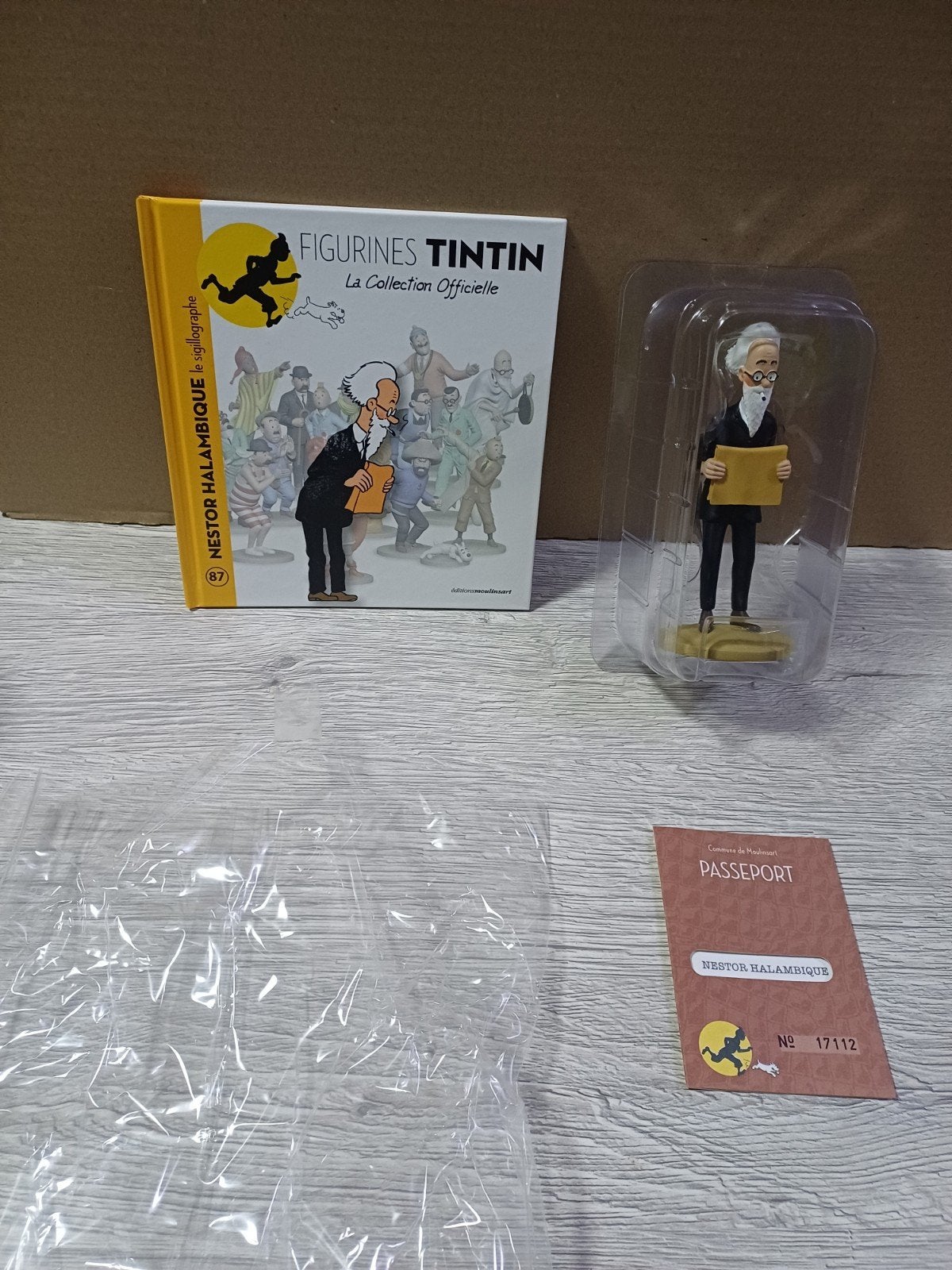 Figurine Nestor Halambique 87 Tintin, Enlèvement ou Envoi, Tintin, Comme neuf, Statue ou Figurine