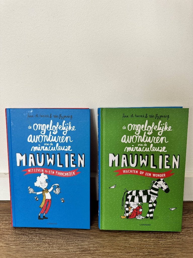 2 boeken: De ongelogelijke avonturen vd Miraculeuze Mauwlien, Ophalen of Verzenden, Zo goed als nieuw