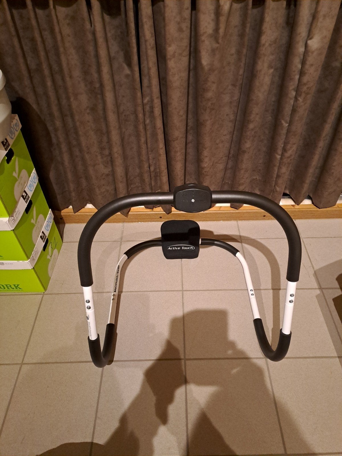 sit-ups toestel., Ophalen