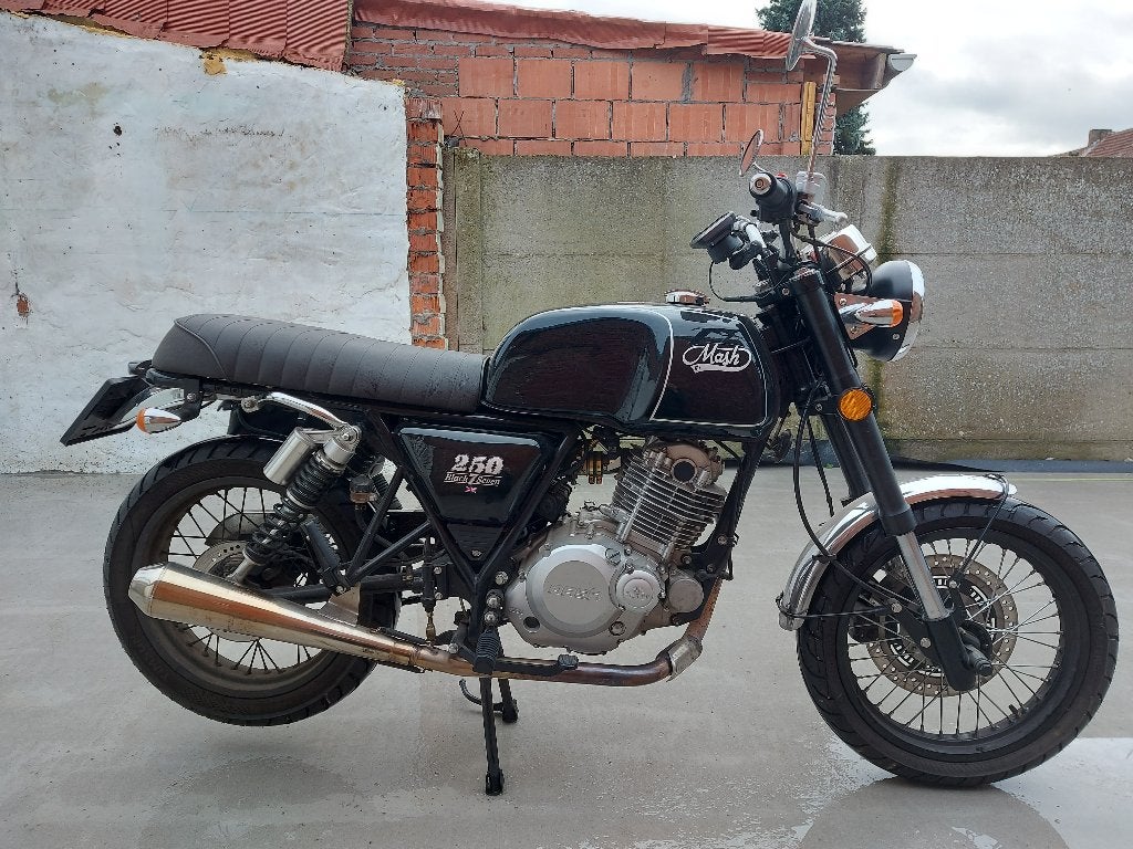 MASH 250 Black Seven (2017), Motoren, Occasion, Particulier, Minimaal motorrijbewijs A2, ABS